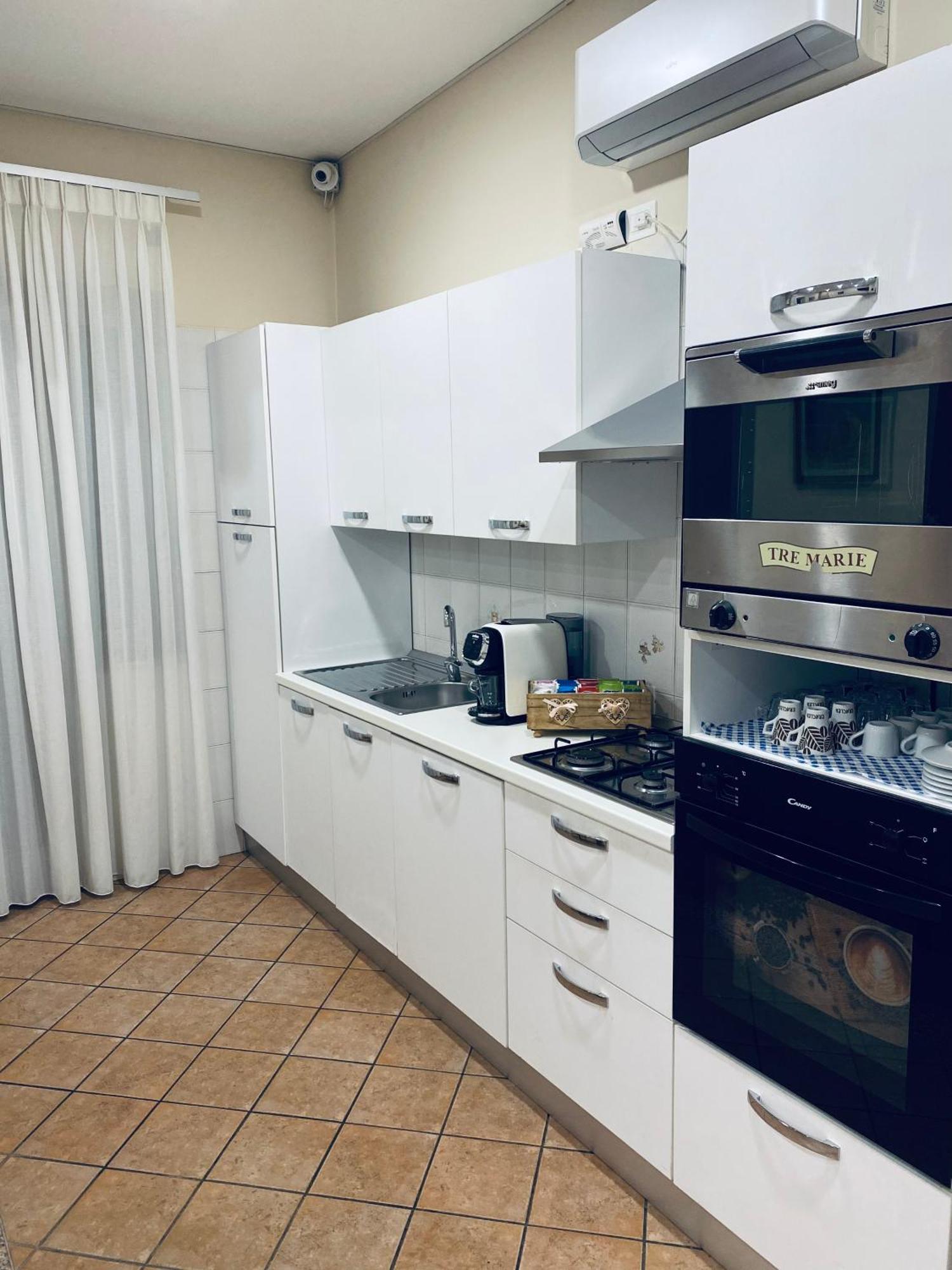 Serena Rooms Solofra Eksteriør billede