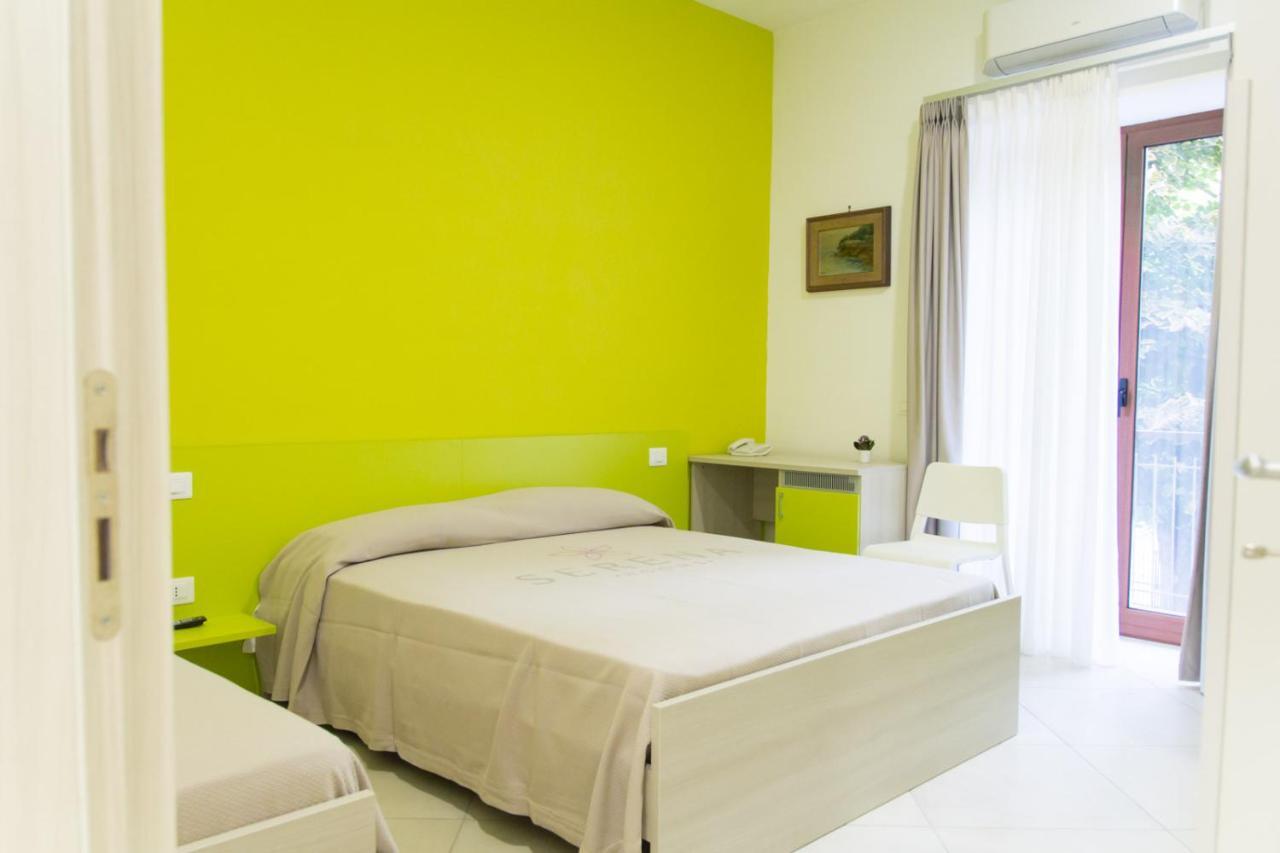 Serena Rooms Solofra Eksteriør billede